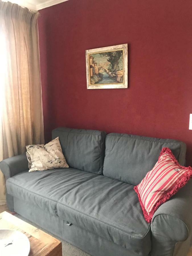 Modern Apartment With Balcony Відень Екстер'єр фото